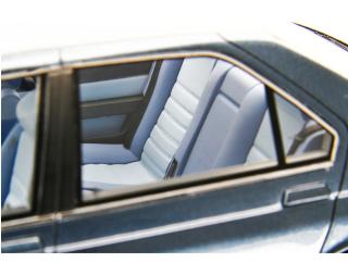 Alfa Romeo 164 2.0 Twin Spark 1987 Blu metallizzato Laudoracing 1:18 Resinemodell (Türen, Motorhaube... nicht zu öffnen!)